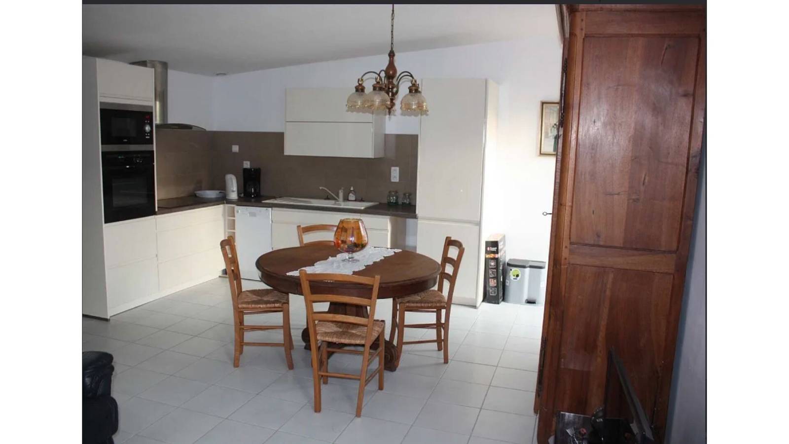 Gîte 'Gite Iago' mit privater Terrasse, gemeinsamem Garten und Wlan in Larée, Gers