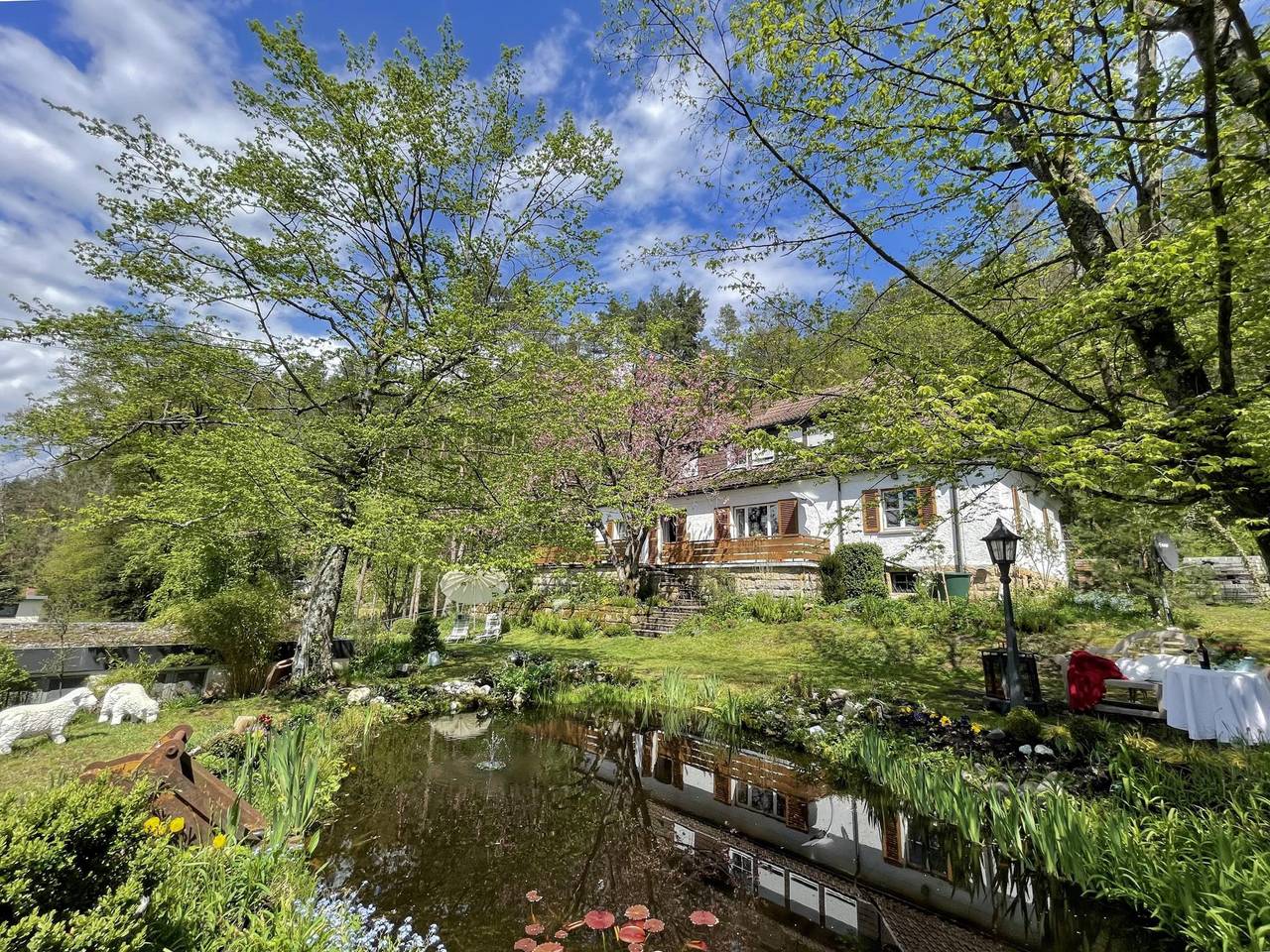 Ganze Wohnung, Schöne Ferienwohnung mit Garten in Oberfranken in Weißenbrunn, Oberfranken