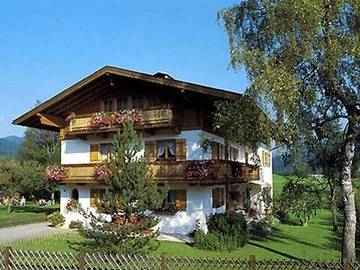 Ferienwohnung für 2 Personen, mit Garten und Balkon in Reit im Winkl
