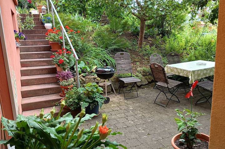 Ferienwohnung für 2 Personen, mit Balkon und Garten