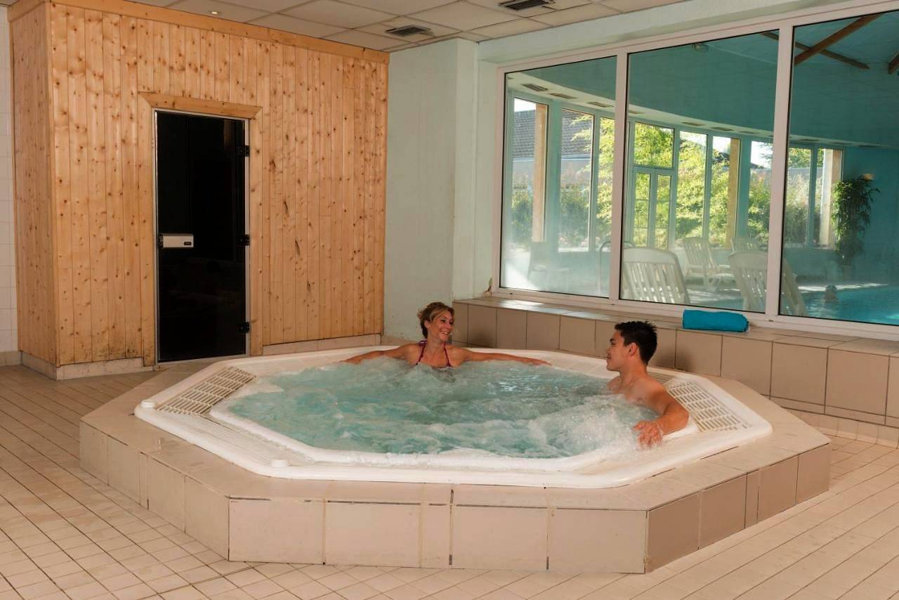 Espace Leonard De Vinci in Lisses, Essonne