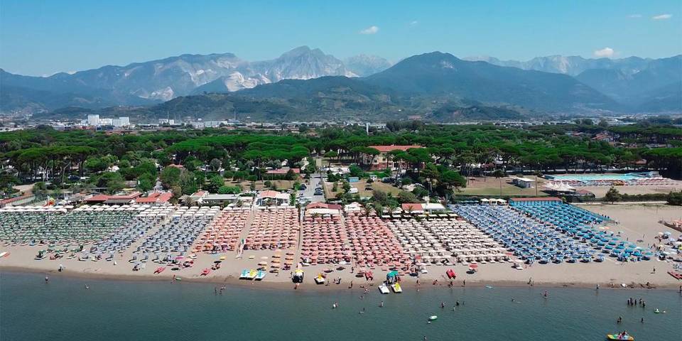 Camping per 2 persone, con Giardino e Panorama a Massa