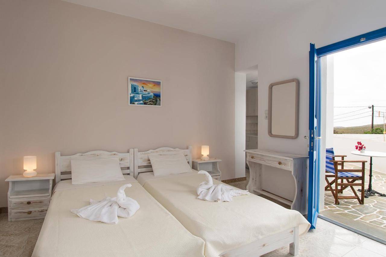 Standard Double or Twin Room in Folégandros