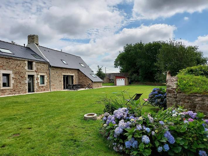 Gîte pour 8 personnes, avec vue et jardin à Pluvigner - 2
