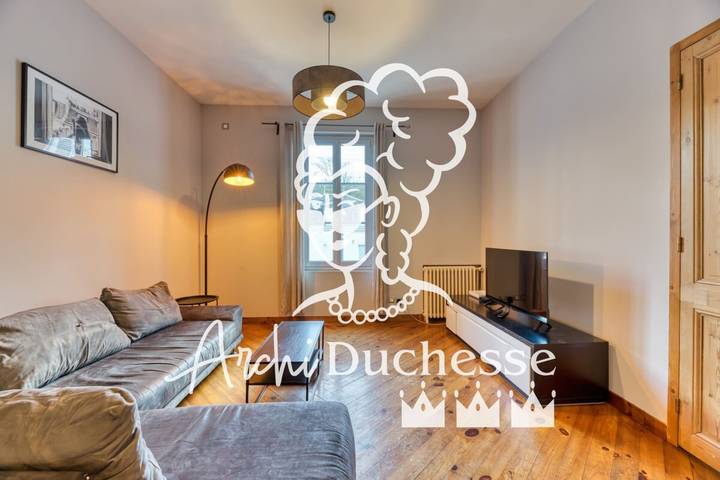 Appartement de vacances pour 9 personnes, avec jardin