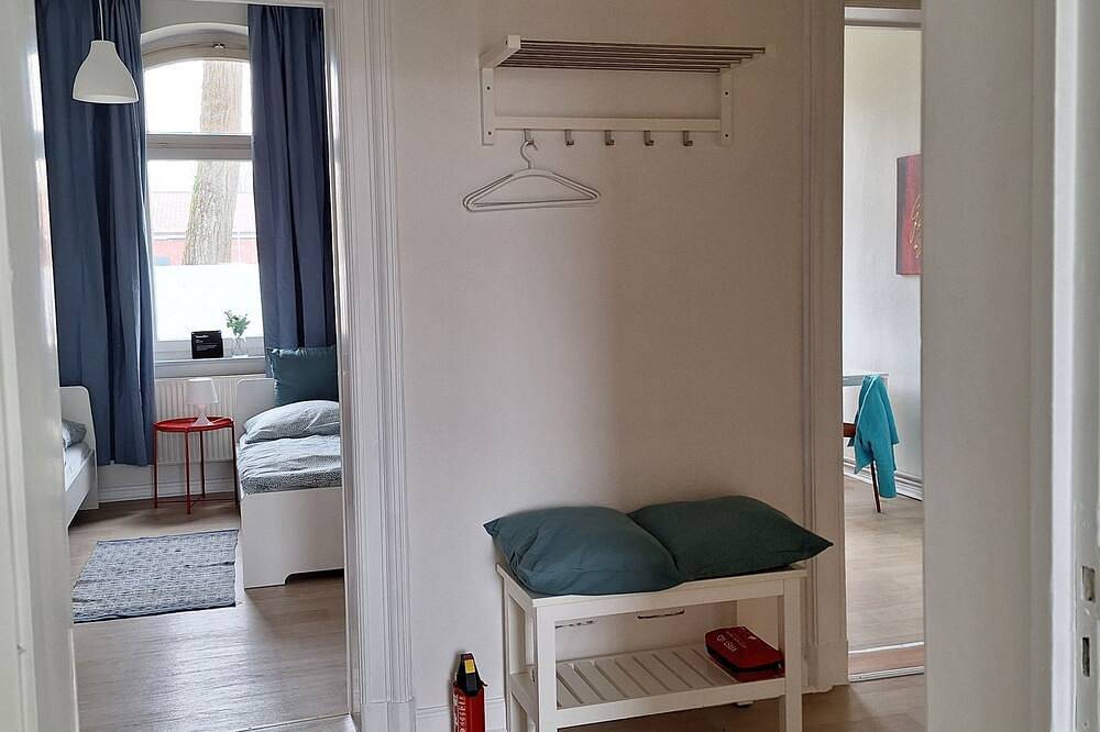 Ganze Wohnung, Toller Moderne Altbau Wohnung in Hohenlockstedt, Kreis Steinburg