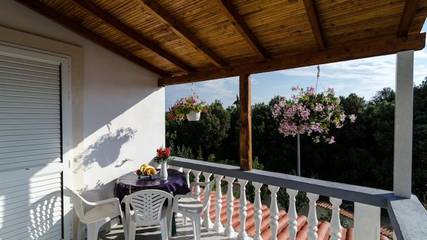 Cottage pour 4 personnes, avec jardin à Drače