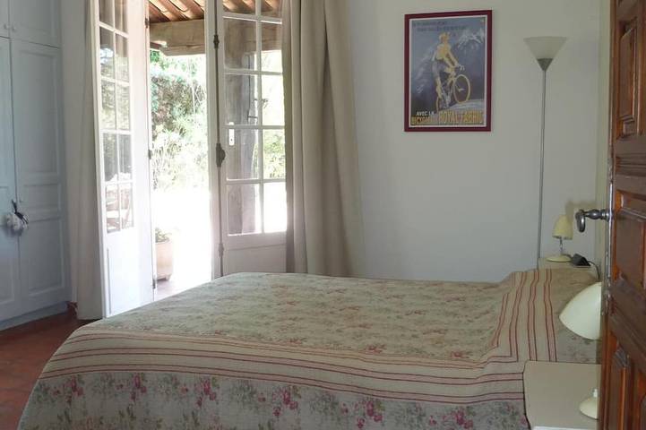 Location de vacances pour 8 personnes, avec jardin et terrasse à Le Tholonet - 2