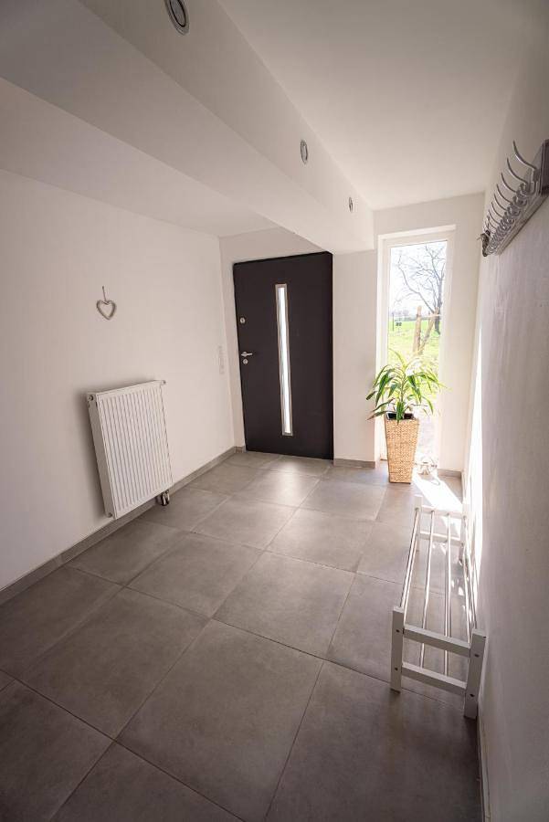 Ganze Wohnung, Wohlfühloase - Moderne Ferienwohnung mit großem eingezäuntem Garten in Alleinlage an Feld & Wald, Natur pur trifft auf Komfort, Wellness und gute Erholung in Alpen (Nordrhein-Westfalen), Niederrhein