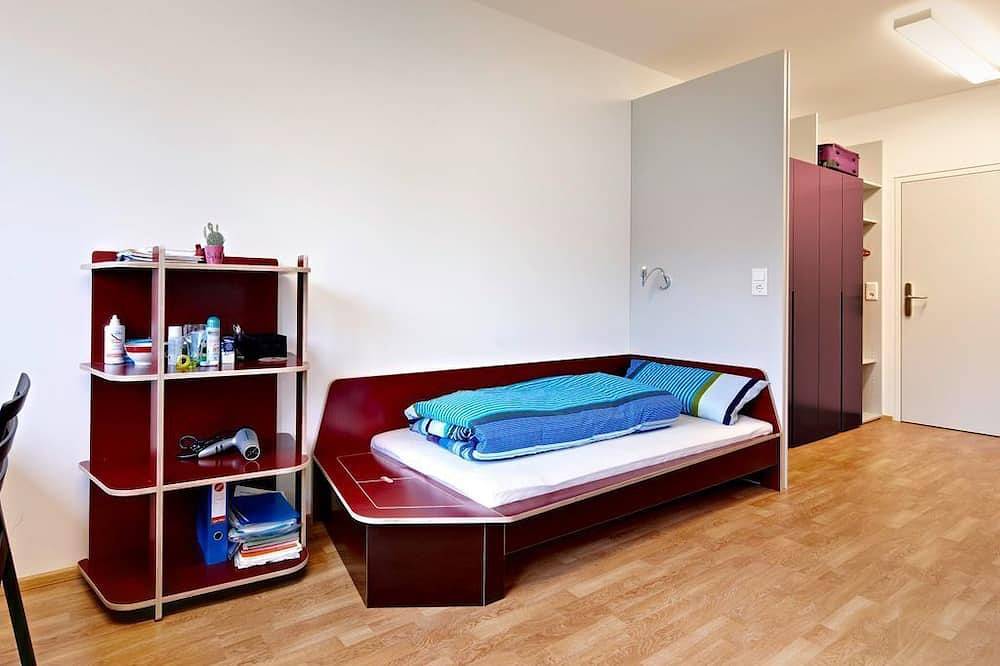 Ganze Wohnung, Hostel Alm 34 Sportresort - Zweibettzimmer, Dusche, Wc in Saalfelden, Saalfelden am Steinernen Meer