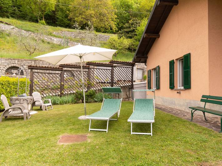 Ferienhaus für 4 Personen, mit Terrasse und Garten sowie Seeblick am Comer See - 2