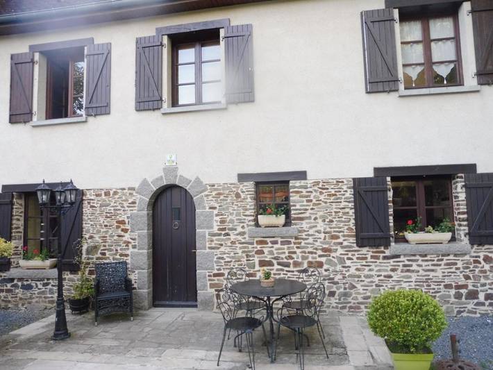 Location de vacances pour 3 personnes, avec Terrasse ainsi que Jardin et Vue à Quibou