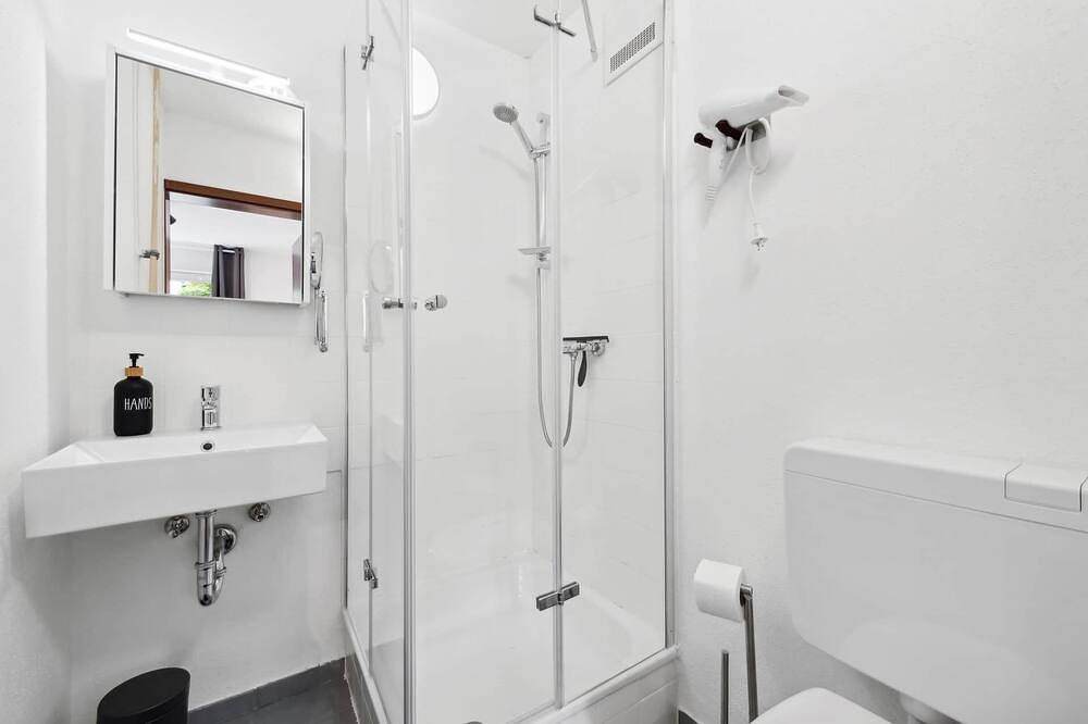 Ganze Wohnung, Kaiserslautern Nr. 4: Komfortable Suite in Kaiserslautern, Saar-Nahe-Bergland