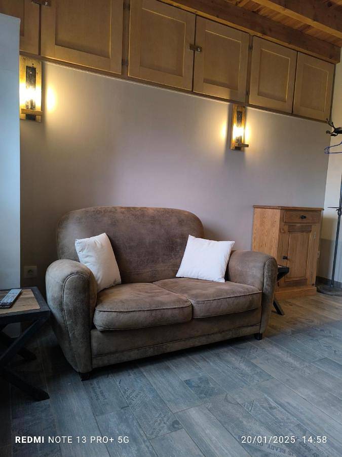 Appartement entier, One-Bedroom Apartment in Écully, Lyon et ses environs