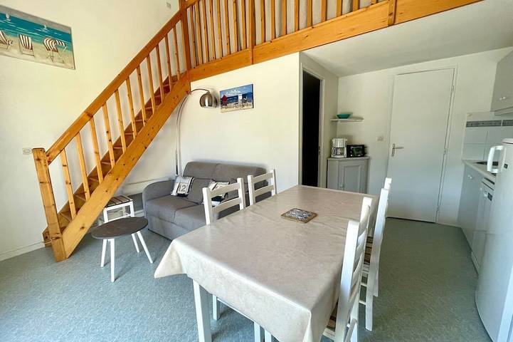 Location de vacances pour 6 personnes, avec terrasse et piscine dans Plage des Dunes (Bretignolles-sur-Mer)