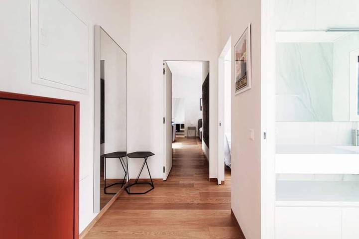 Appartamento intero, Elegant Lake View Apartment (Unique Gandria Attic) in Lugano, Lago di Lugano