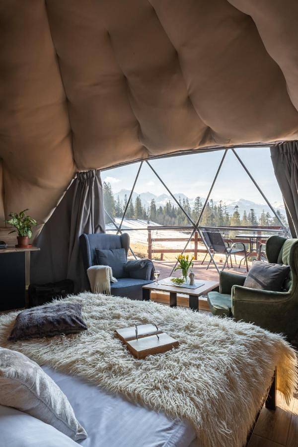 Tent in Małe Ciche, Karpaty (Polska)