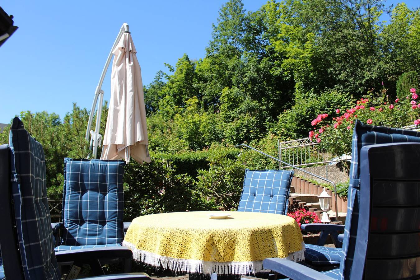 Haus Waldfrieden - Pension Haus Waldfrieden Meinecardplus Doppelzimmer in Willingen, die Mittelgebirge