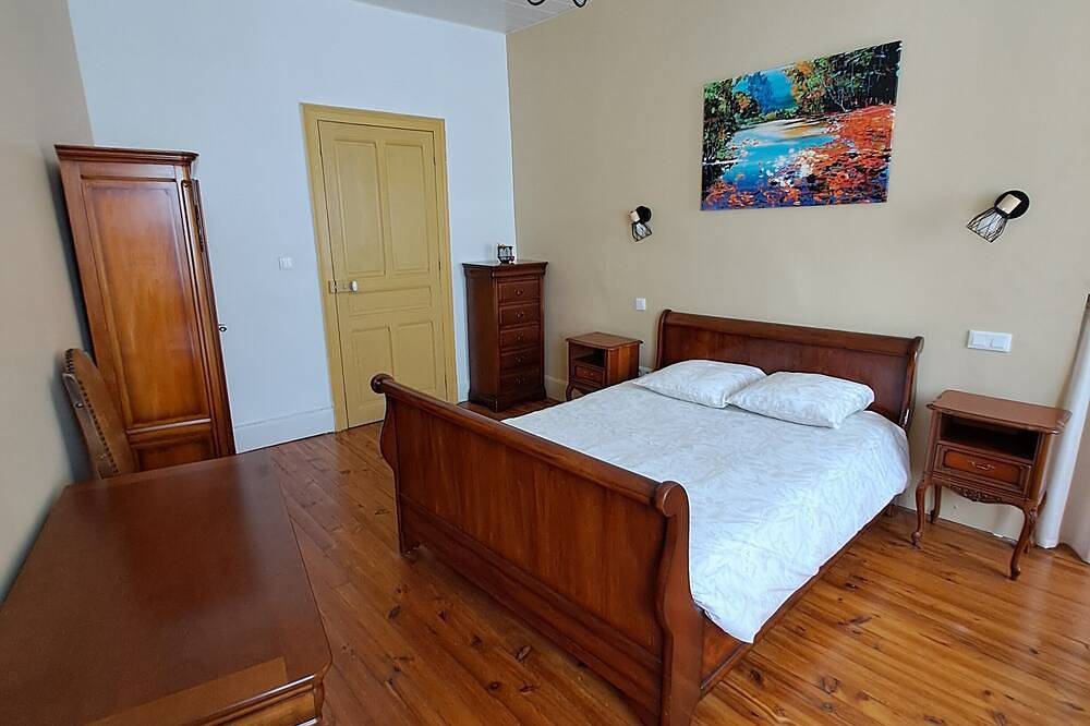 Apartamento entero, Stgofeelgood: an atypical triplex in the heart of the historic center. in Saint-Gaudens, Alto Garona