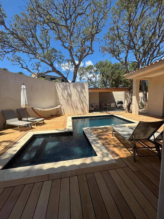 Chalet para 9 personas, con piscina además de vistas y jardín - 1