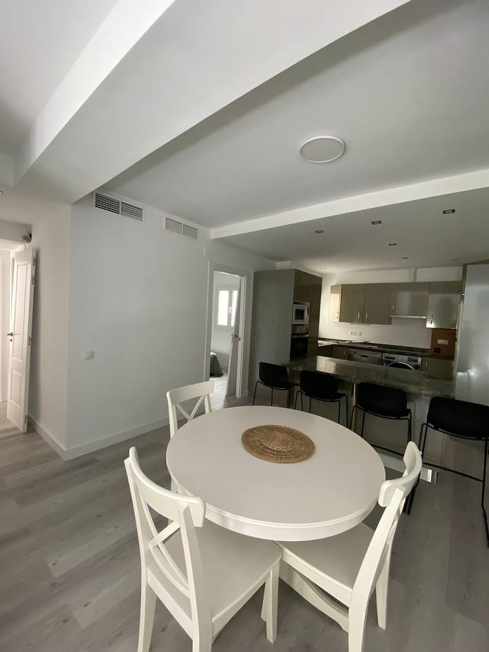 Hel lejlighed, Holiday Apartment 'Carihuela' close to the Beach with Sea View, Balcony & Wi-Fi in La Carihuela, Torremolinos