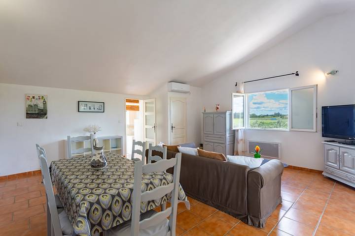 Appartement de vacances pour 6 personnes, avec piscine ainsi que jardin et balcon dans le Gard - 3