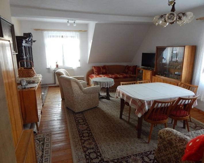 Ferienwohnung für 3 Personen, mit Garten und Ausblick in Apolda