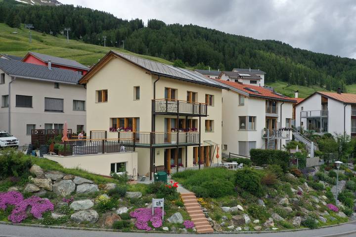 Ganze Ferienwohnung, Chasa Fionas - Einfamilienhaus Fam. Pitsch - 2-Zimmer Ferienwohnung für bis 4 Personen (45 m²) in Ftan, Unterengadin
