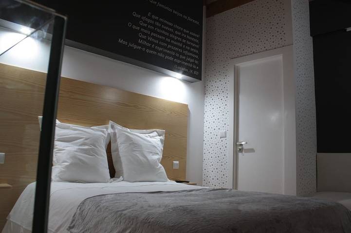 Haus Luís de Camões | Bed & Breakfast in Santar e Moreira, Viseu Distrikt