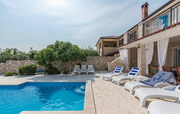 Villa für 10 Personen, mit Garten und Pool in Umag - 4