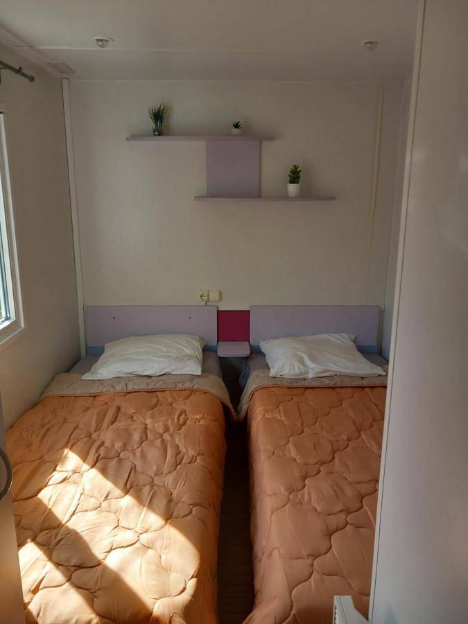 Gîte pour 4 personnes, avec piscine ainsi que terrasse et jardin, animaux acceptés à Châtillon-sur-Broué - 3