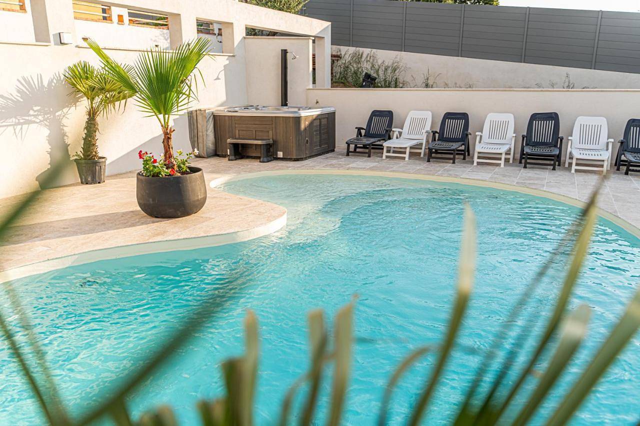 Villa Columbia - Pool & Mountain View in Colomars, Côte méditerranéenne (France)