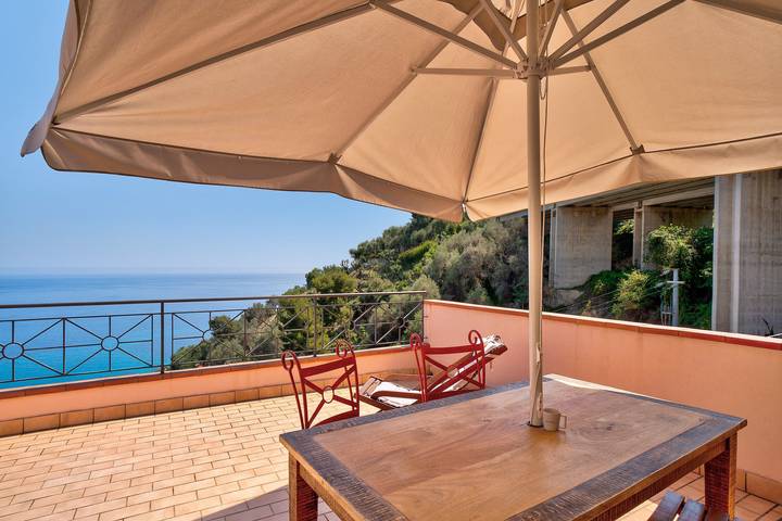 Ferienwohnung für 2 Personen, mit Balkon in Imperia Provinz - 2