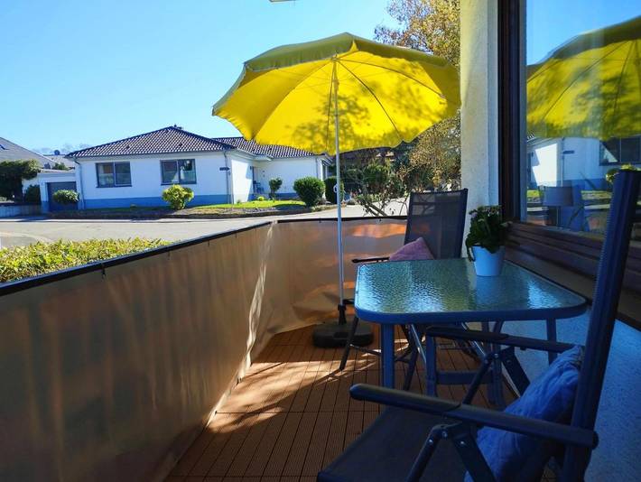 Ferienwohnung für 3 Personen, mit Balkon und Terrasse sowie Ausblick