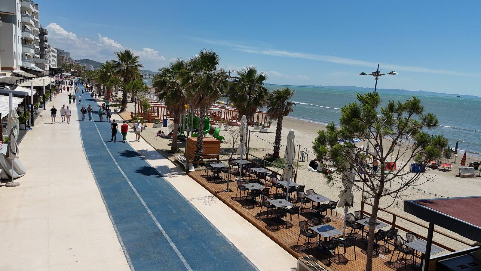 Ganze Wohnung, Ferienwohnung für 5 Personen mit Balkon in Durrës, Albanien