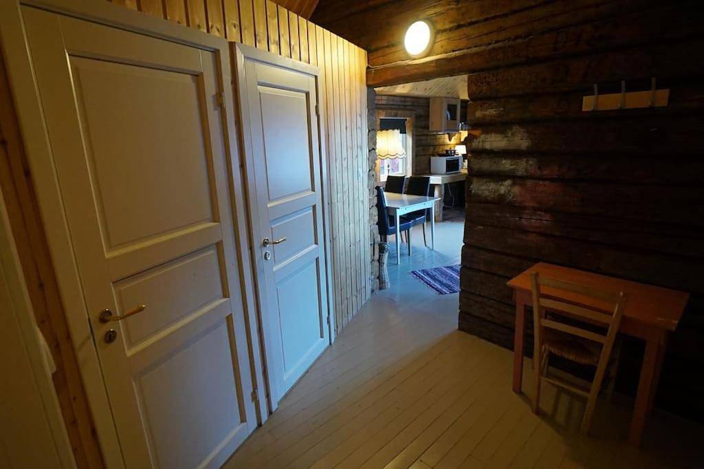 Two-Bedroom House in Vestvågøy