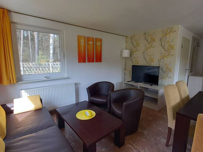 Ferienpark für 8 Personen, mit Terrasse und Garten, kinderfreundlich in Trassenheide - 2