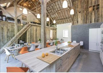Cottage pour 9 personnes, avec jardin ainsi que jacuzzi et sauna, adapté aux familles à Léglise