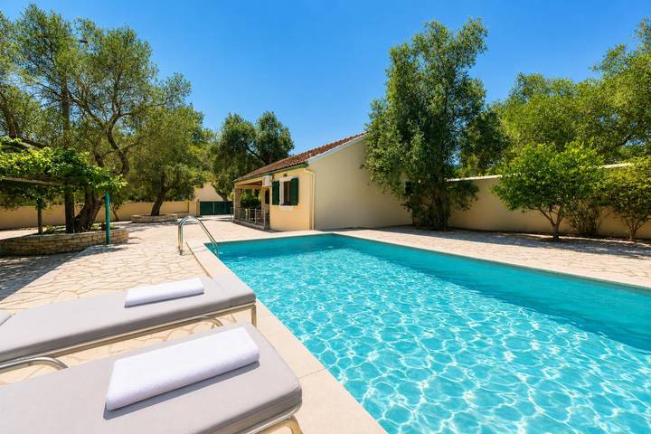 Villa voor 2 personen met terras in Paxos