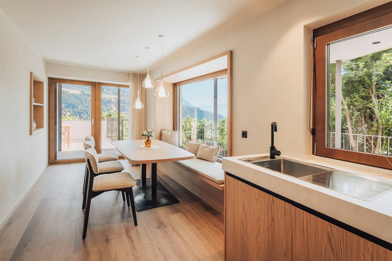 Ganze Wohnung, Ferienwohnung "Oberegghof Laugen" mit Bergblick und Wlan in Riffian, Texelgruppe