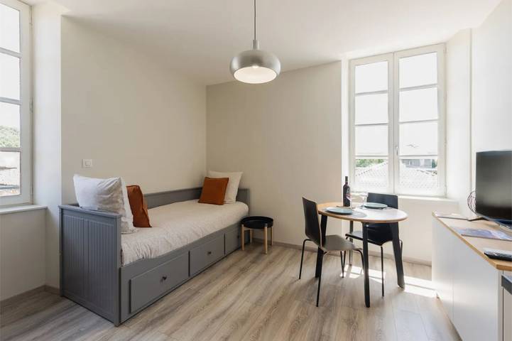 Studio für 2 Personen in Ruoms