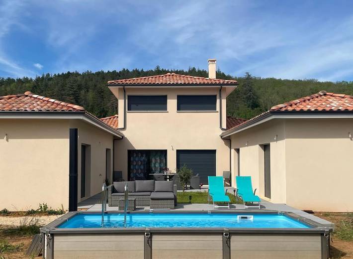 Maison d’hôte pour 4 personnes, avec jardin ainsi que jacuzzi et piscine