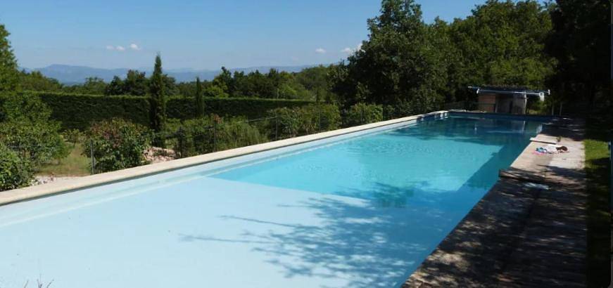 Hôtel pour 2 personnes, avec jardin et piscine à La Roque-sur-Pernes - 2