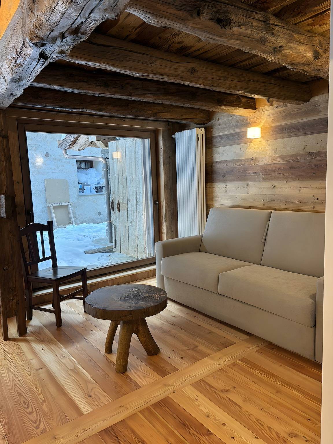Appartement entier, Appartement 'Lo Boi' avec vue sur la montagne, jardin commun et Wi-Fi in Rhêmes-Notre-Dame, Massif du Ruitor