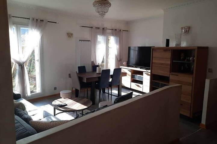 Appartement entier, Appartement spacieux 5 minutes Disneyland De Paris in Bailly-Romainvilliers, Seine-et-Marne