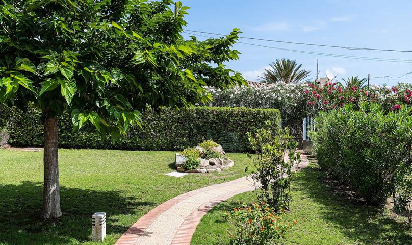 Villa Rosamar – Beachfront Villa for 8 Guests on the Costa Rei in Costa Rei, Muravera