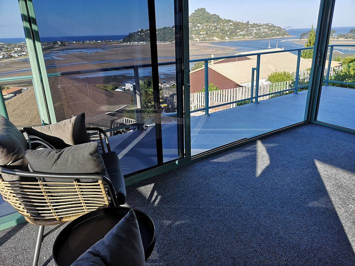 Holiday rental for 7 people, with terrace in New Zealand