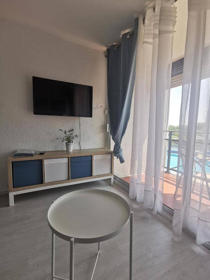 Gîte pour 6 personnes, avec piscine ainsi que balcon et vue, animaux acceptés dans Flamingo Casino Le Grau Du Roi - 2
