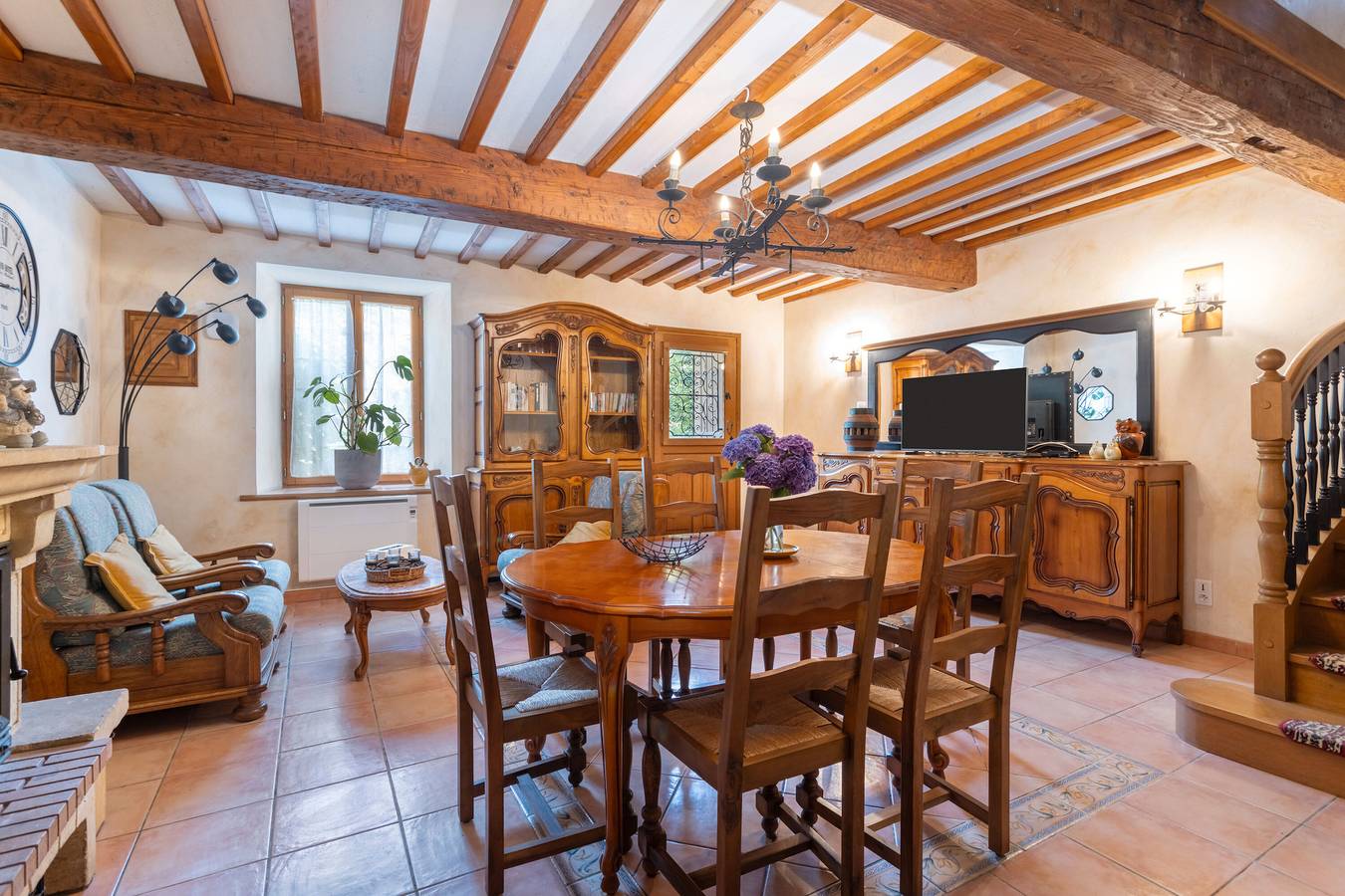 Maison "Le Petit Duc" avec vue sur les montagnes, terrasse privée et Wi-Fi in Gincla, Parc naturel régional Corbières-Fenouillèdes