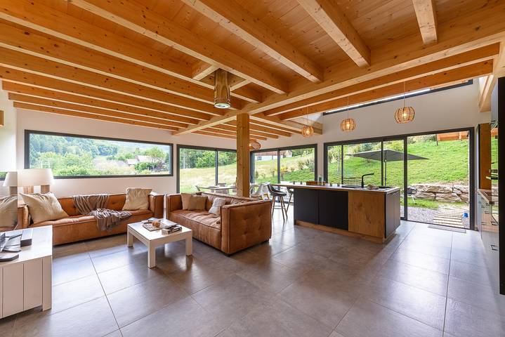 Chalet pour 6 personnes, avec jacuzzi et jardin